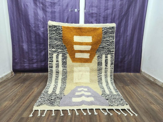 Image 1 of Tapis berbère en laine authentique 200cmx150cm