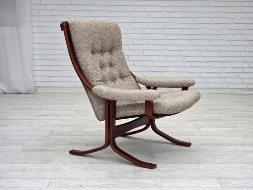 Fauteuil uit de jaren 70, Noors design, stof van een wollen mix, gebogen hout.