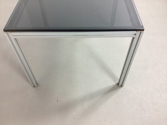 Image 1 of Vintage eighties design bijzet tafel glas en aluminium 