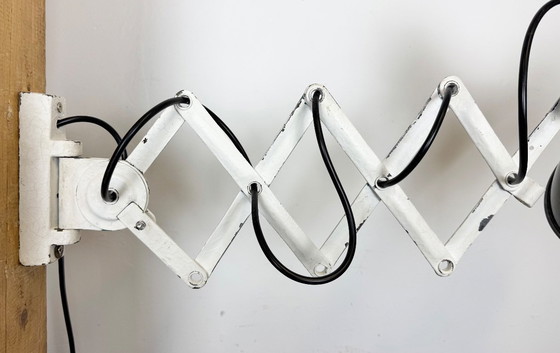 Image 1 of Lampada da parete industriale a forbice in smalto nero, anni '50