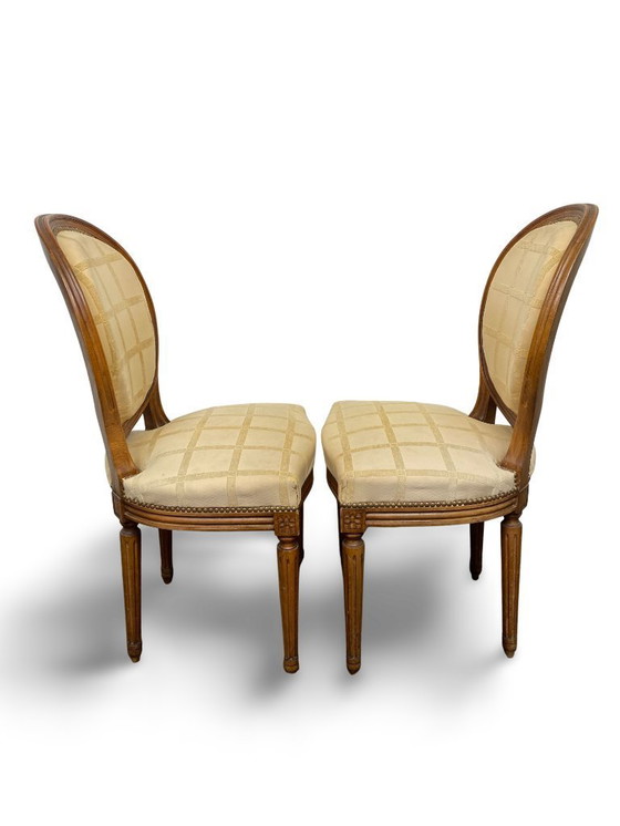 Image 1 of 2x Louis XVI Medaillon Stoelen - XIXe eeuw - Crème/honingkleur
