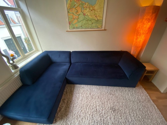 Image 1 of Sofá esquinero de terciopelo azul