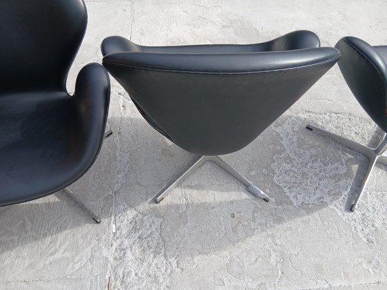 Swan Chair Arne Jacobsen 2010 – Fritz Hansen, Fauteuils, Leather, Aluminium (photo 3 of 6)