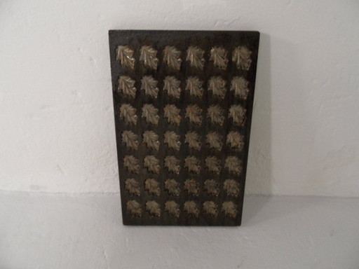 Moule à chocolat vintage en métal