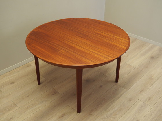Image 1 of Table ronde en teck, Design danois, années 1960, Fabricant : Gudme Møbelfabrik, Designer : Ole Hald