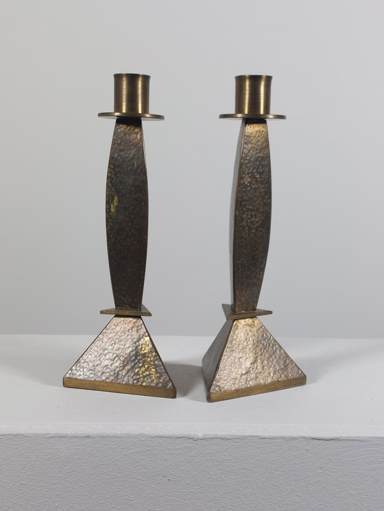 Image 1 of Pair of hand-forged hammered brass candlesticks, Menphis style