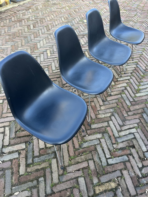 Vitra Eames Stühle