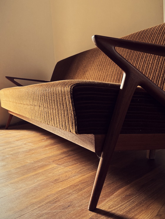 Image 1 of Seltenes und ikonisches Ensemble von Poul Jensen für Selig: Zwei Loungesessel und ein Schlafsofa aus der „Z Chair“-Kollektion