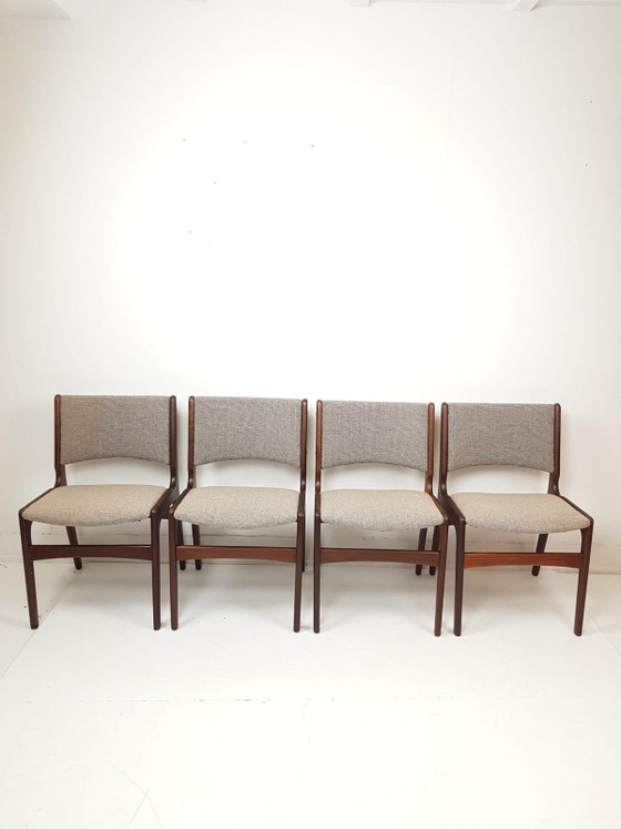 4 sedie Erik Buch | Sedie da pranzo vintage, appena rivestite in tessuto Ploeg beige e marrone – Wood, Wool (photo 3 of 8)
