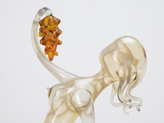 Image 1 of Mädchen mit Trauben, Jaroslav Brychta, 1930er Jahre, Tschechoslowakei