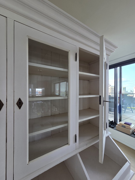 Image 1 of Buffet cabinet cream white.