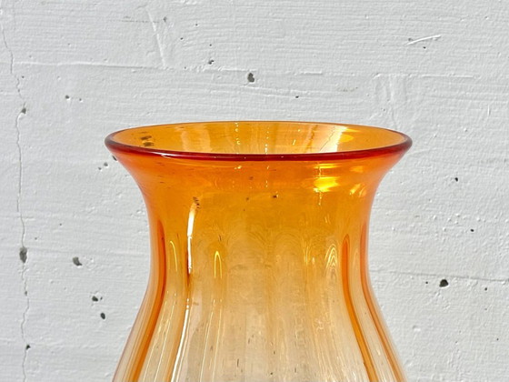 Image 1 of Jarrón de cristal de Murano en color ámbar anaranjado, Italia, década de 1960.