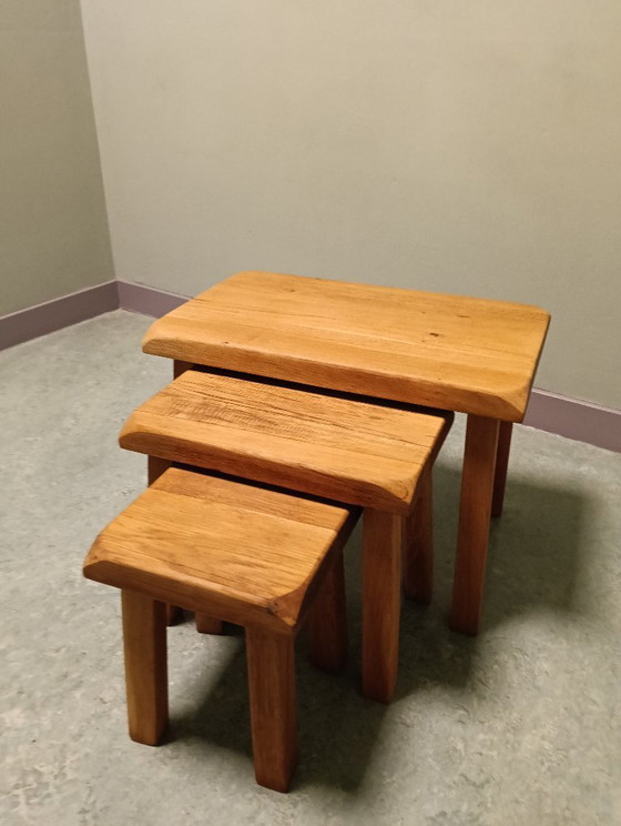 Juego de mesas auxiliares de estilo brutalista (3) – Wood (photo 5 of 14)