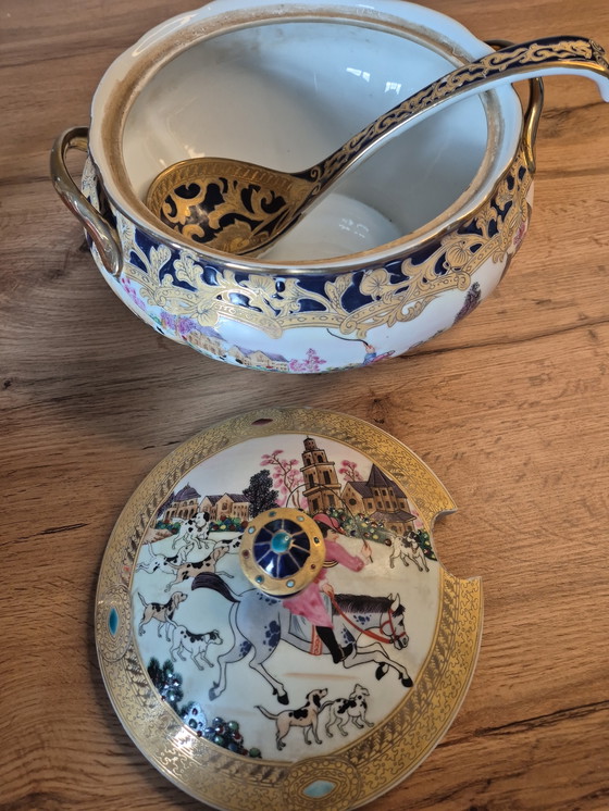 Image 1 of Porcelain soup tureen