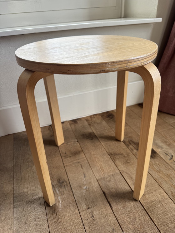 Image 1 of Tabouret IKEA Frosta | Design en bois | Table d'appoint | Style scandinave