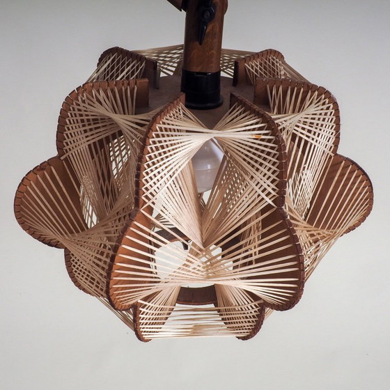 Image 1 of Lampadaire vintage danois avec abat-jour tissé