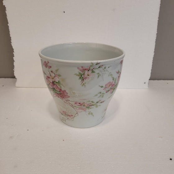 Image 1 of Floral design cache pot, Limoges porcelain, 60&#39;s - France