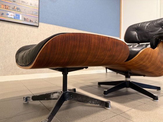 Image 1 of Herman Miller / Contura | Charles & Ray Eames | Lounge Chair & Ottoman | Rosewood & Black Leather | 1x Set