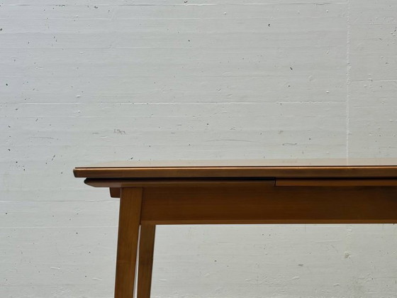 Image 1 of Uitschuifbare eettafel van kersenhout uit Willisau, Zwitserland, jaren 60.
