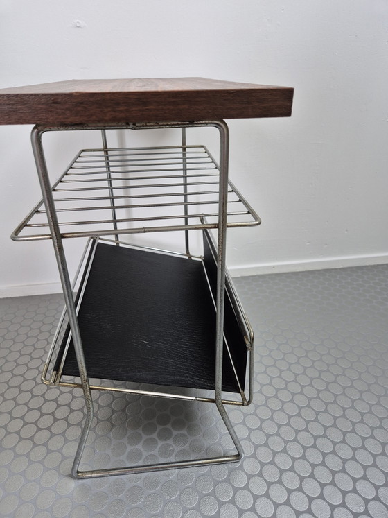 Image 1 of Mesa de periódico antiguo