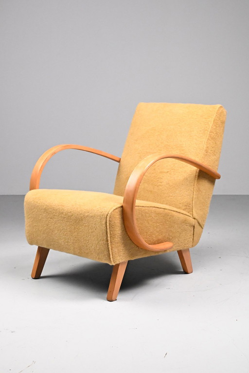 Jindrich Halabala armchair