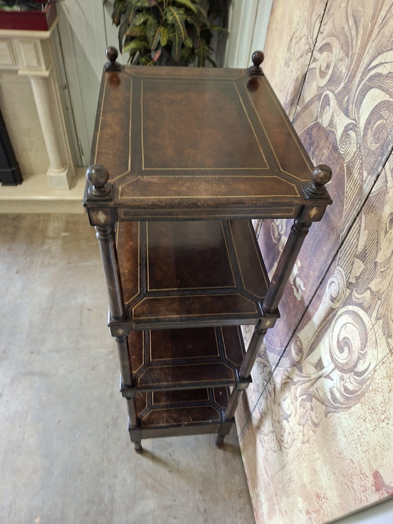 Image 1 of Librería única de niveles realizada íntegramente en piel sobre madera, dimensiones 51x38cm y 138cm de alto.