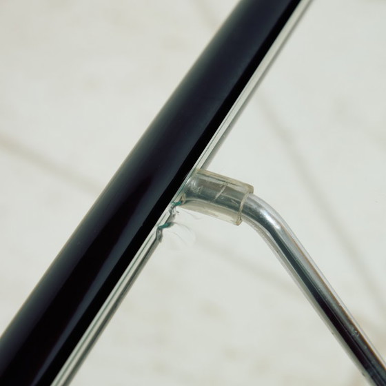 Image 1 of MK10078 Tavolino in metallo e vetro di Niels Bendtsen