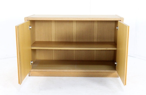 Image 1 of Eiken compact sideboard kast dressoir 'Finne' vintage