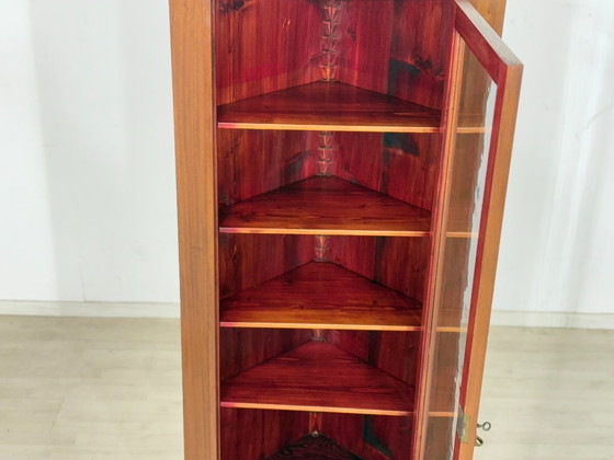 Image 1 of Vintage hoekkast uit de jaren 60 | Teakhouten vitrinekast | Woonkamerkast