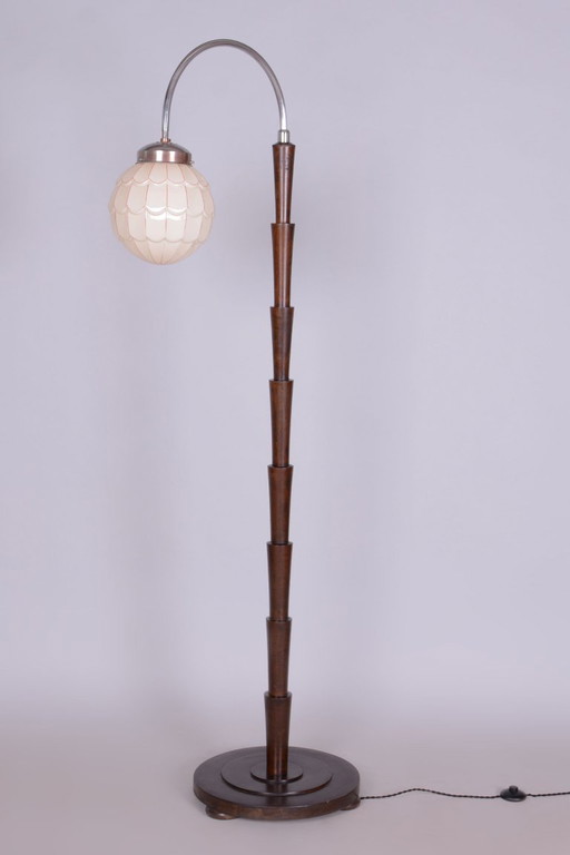 Lámpara de pie cubista restaurada, madera de haya, cromo, cristal opalino, recableada, checa, década de 1920. – vloerlampen