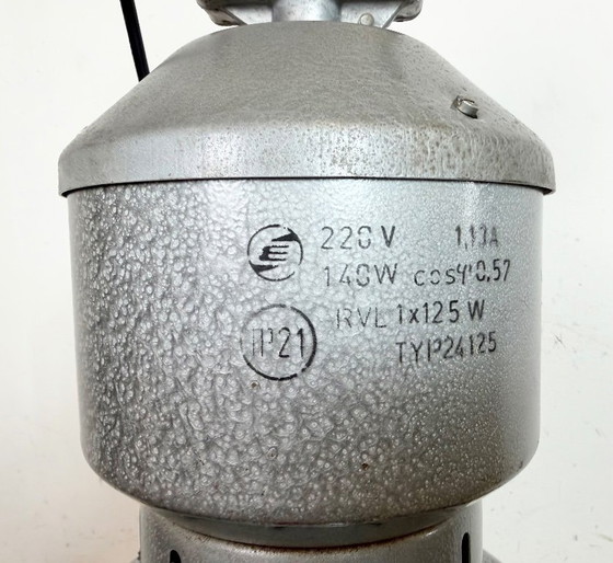 Image 1 of Lampe industrielle en émail noir d'usine, fabriquée par Elektrosvit dans les années 1960.