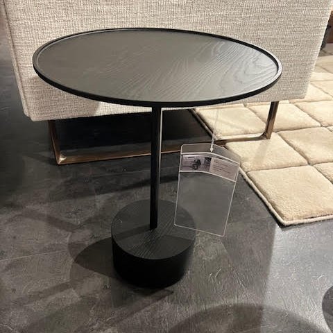 Cassina 194.FN.49 side table