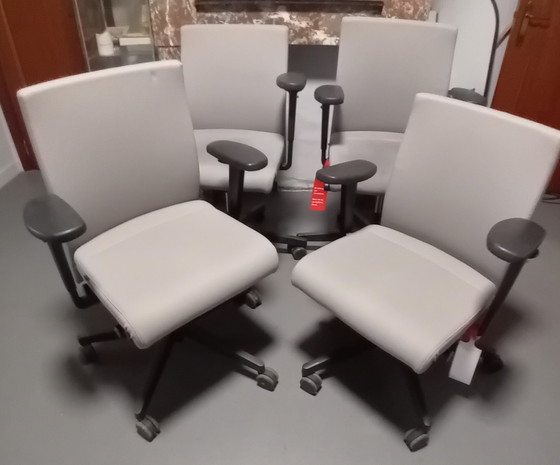 Image 1 of Chaise de bureau ergonomique d'Interstuhl