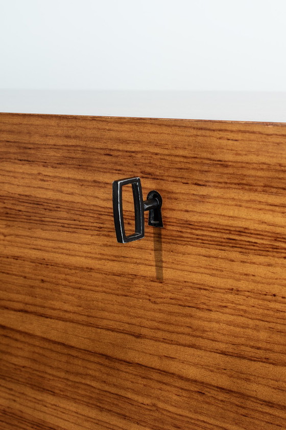 Image 1 of Hoge klepkast