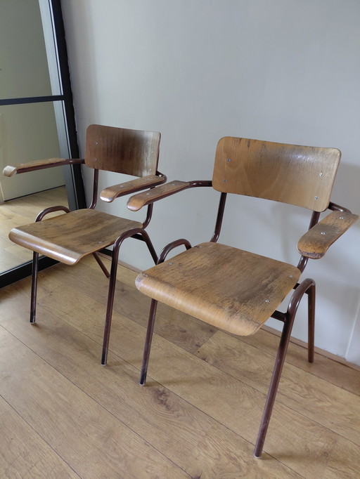 Vintage kantinestoelen met armleuningen buizenframe 