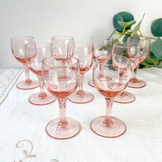 9 Vintage Facet Roze Glazen Witte Wijnglazen – Jaren 50 – Franse Elegantie – Glazen & Karaffen, Glass (photo 2 of 7)