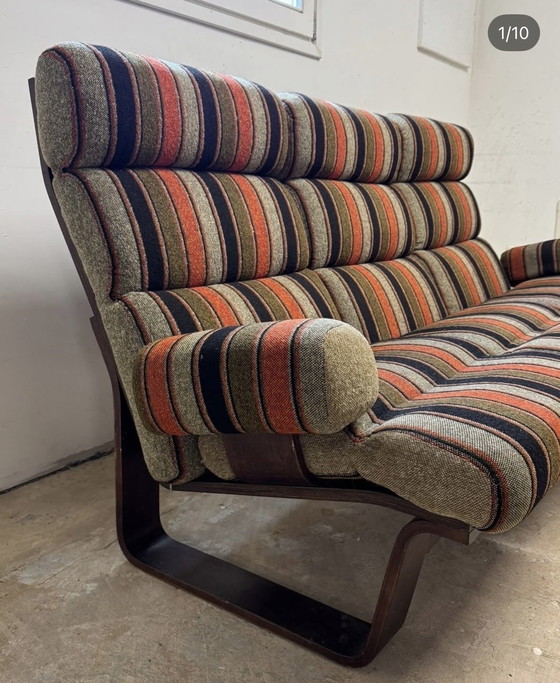 Image 1 of Divano vintage a 3 posti