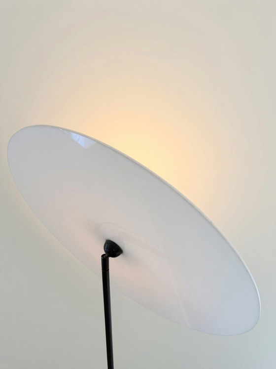 Image 1 of Zeldzame iconische “Disk” vloerlamp Aldo van Den Nieuwelaar  ‘74