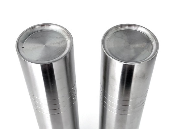 Stainless Steel Vases Minimal Design – Metal (photo 6 of 8)