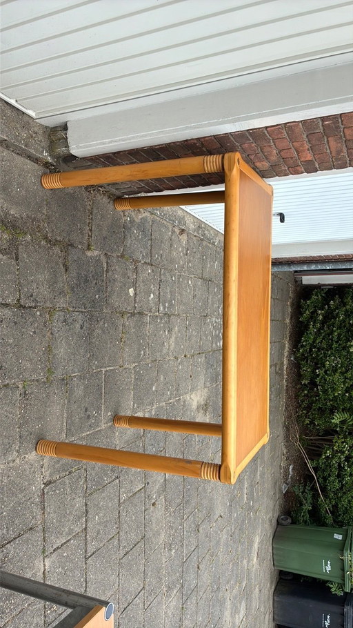 Table design scandinave Stokke