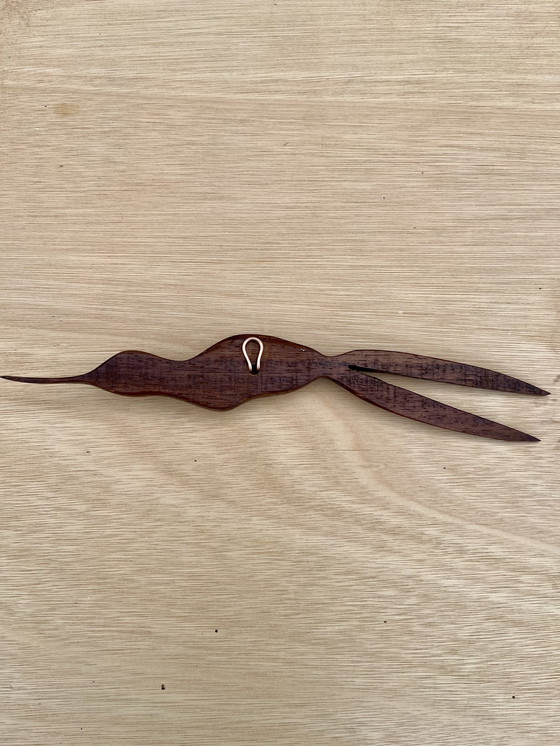 Image 1 of Decorazione da parete vintage in legno di teak di metà secolo a forma di colibrì