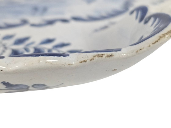 Image 1 of Delfts Blauw  - 'lektas' - geaccoleerde randen en versierd met blauw op wit decor van landschappen en bloemen - 19e eeuw