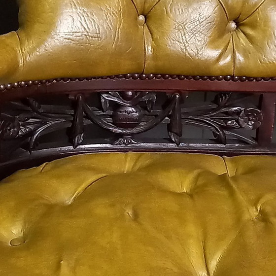 Image 1 of Sofá Chesterfield de dos plazas - Victoriano 1890-1910
