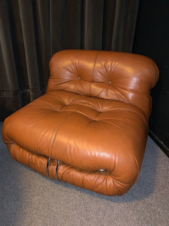 Image 1 of Fauteuil vintage Soriana en cuir, signé Afra et Tobia Scarpa pour Cassina