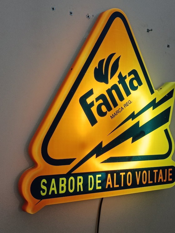 Image 1 of Letrero luminoso original de Fanta Marca de 60 cm, Reg. 1999