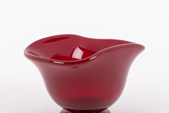 Image 1 of Art red glass bowl by Monica Bratt for Reijmyre Glasbruk, Sweden 1950’s