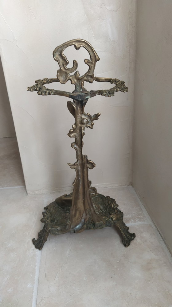 Image 1 of Siervo de chimenea de bronce