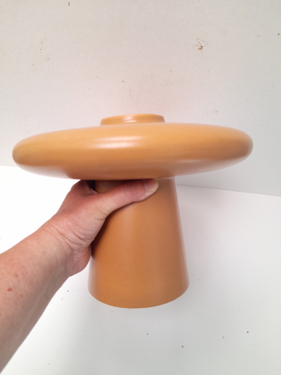 Large 80s ceramic vase with UFO saucer (photo 5 of 5)