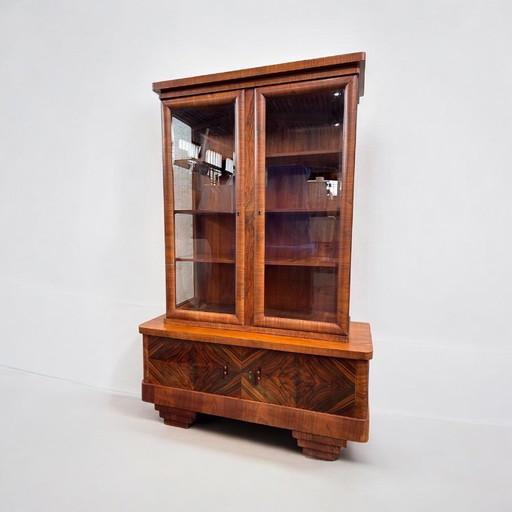 Art déco vitrine antique highboard en bois de noyer massif des années 1920