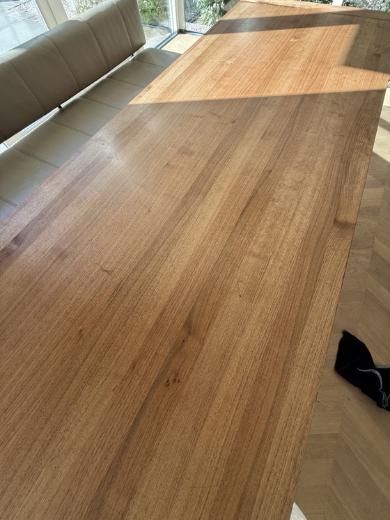 Arco American Walnut Dining Table 280x100 – Wood (photo 4 of 8)